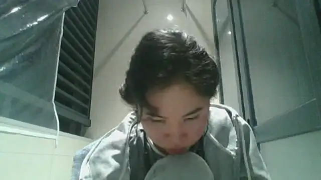 JennyCarpenter online show from October 23, 2025, 11:09 am