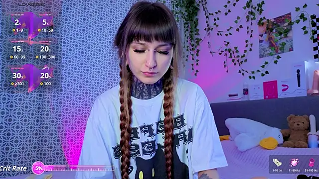 LilithPoison online show from May 15, 2026, 6:17 pm