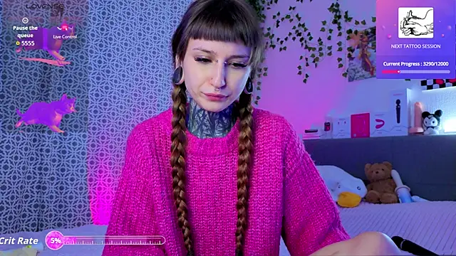 LilithPoison online show from May 22, 2026, 7:23 pm