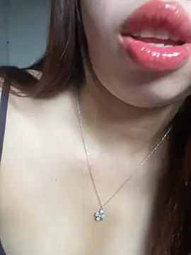 Rose-babyx online show from April 17, 2026, 2:25 am