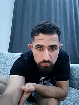 Snapshot of HAMADA__11 chatting on October 4, 2025, 4:08 pm HAMADA 11 online show from October 4, 2025, 4:08 pm