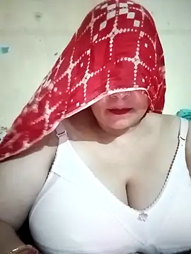 Love-890 online show from October 13, 2025, 3:35 pm