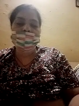 Love-890 online show from September 15, 2025, 4:51 pm