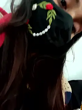 Aaisha-16 online show from December 21, 2025, 4:03 am