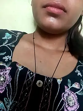 Aaisha-16 online show from May 27, 2026, 1:57 am