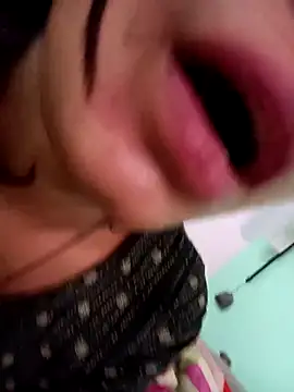 Aaisha-16 online show from March 8, 2026, 3:21 am