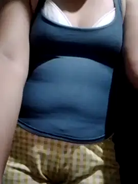 sweet bella16 online show from October 8, 2025, 3:57 pm