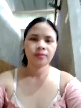 sweet bella16 online show from October 23, 2025, 7:29 am