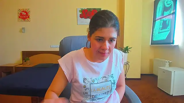 Joannia online show from September 27, 2025, 7:14 am