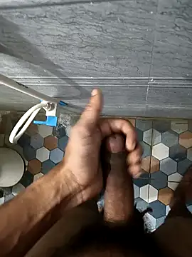 bold guy 1234 online show from April 20, 2026, 12:24 am