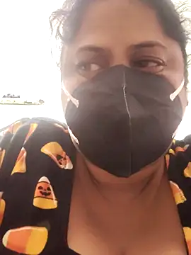 Snapshot of Mmm143 chatting on September 25, 2025, 8:48 pm Mmm143 online show from September 25, 2025, 8:48 pm