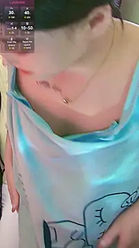 lulu5211 online show from November 19, 2025, 10:59 am