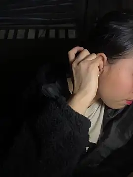 huong-18 online show from December 21, 2025, 2:41 pm