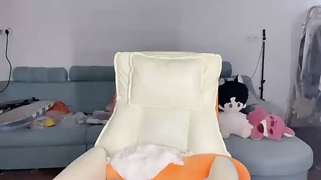 Akong11 online show from February 4, 2026, 5:02 am