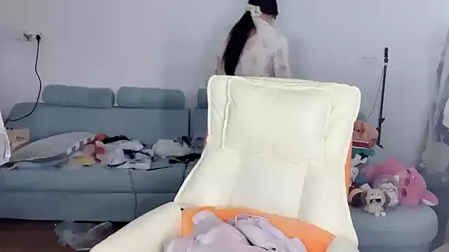 Akong11 online show from April 16, 2026, 5:30 am