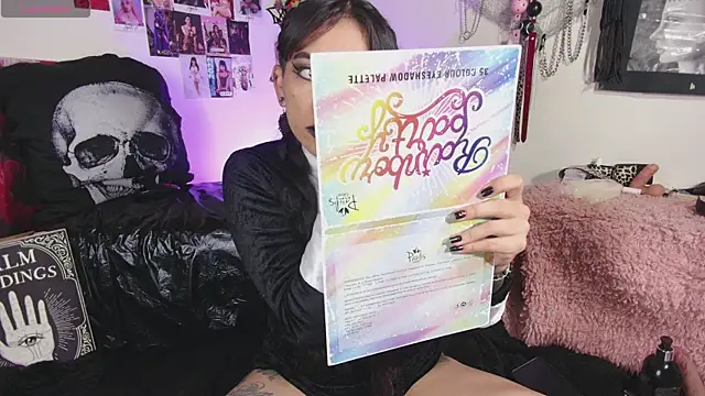 agathaaiko6 online show from September 18, 2025, 12:35 am