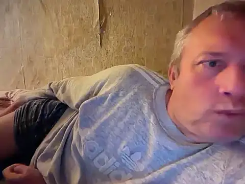 evulis1 online show from October 13, 2025, 7:59 pm