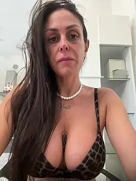 ainaht online show from February 16, 2026, 1:32 pm