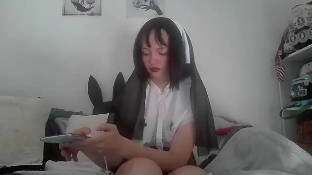 MaitresseMermaid online show from September 25, 2025, 11:38 am