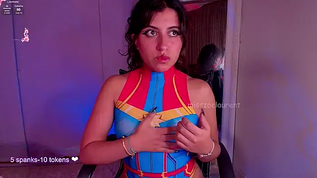 misszoelaurent online show from October 31, 2025, 9:11 pm