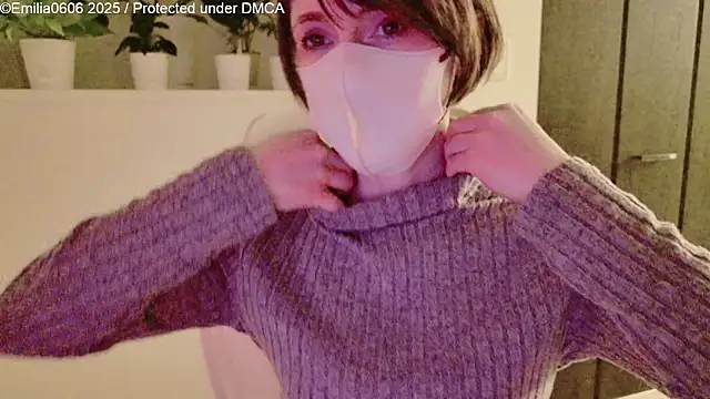 MariaM 080 online show from December 5, 2025, 9:01 pm