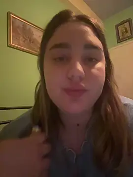 marouska official online show from April 8, 2026, 1:18 am