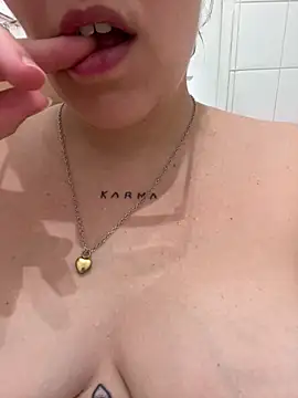 anonyme hot47 online show from April 19, 2026, 8:48 am