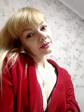 AliceSwan1122 online show from September 24, 2025, 10:05 pm