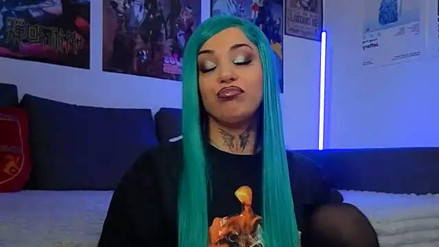KiraQuinn1 online show from January 16, 2026, 6:01 pm