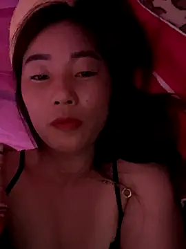 Moon pusy online show from October 18, 2025, 5:26 pm