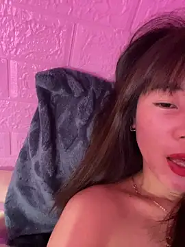 Moon pusy online show from December 18, 2025, 1:15 pm