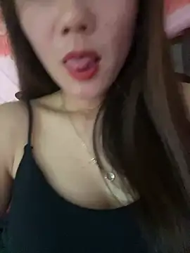 Snapshot of Moon_pusy chatting on June 24, 2026, 2:21 am Moon pusy online show from June 24, 2026, 2:21 am