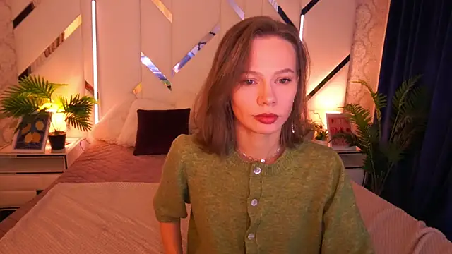 ShyySiren online show from December 22, 2025, 8:36 am