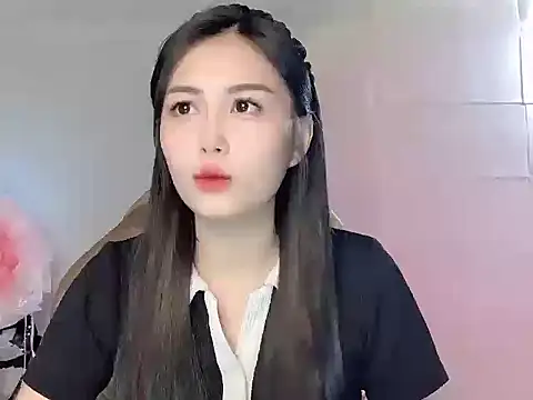 Lyly4757 online show from December 22, 2025, 3:12 pm