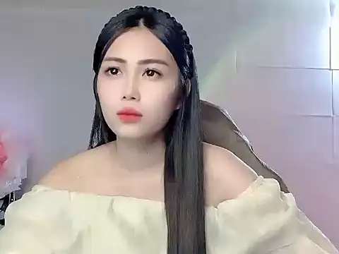 Lyly4757 online show from December 21, 2025, 5:36 pm