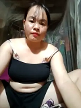 emilyzz online show from October 18, 2025, 1:02 pm