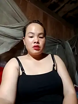 emilyzz online show from April 11, 2026, 1:48 pm