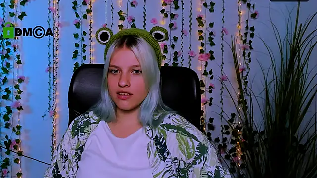 kaela spell  online show from October 2, 2025, 1:25 pm