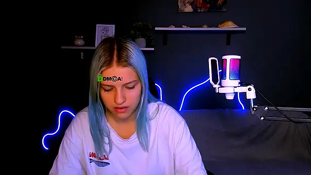 kaela spell  online show from September 16, 2025, 5:19 am