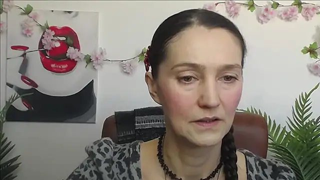 TayaFinch online show from February 10, 2026, 1:21 pm