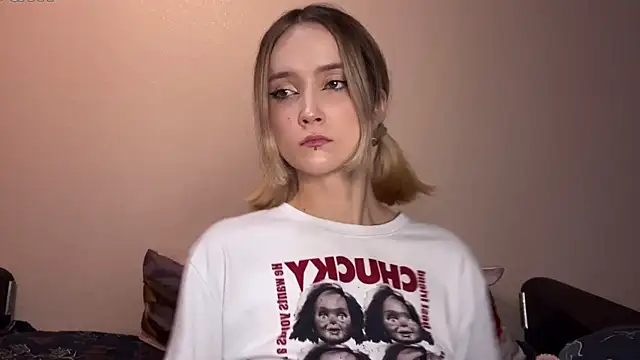 Snapshot of SoftcoreAlly chatting on October 9, 2025, 5:13 pm SoftcoreAlly online show from October 9, 2025, 5:13 pm