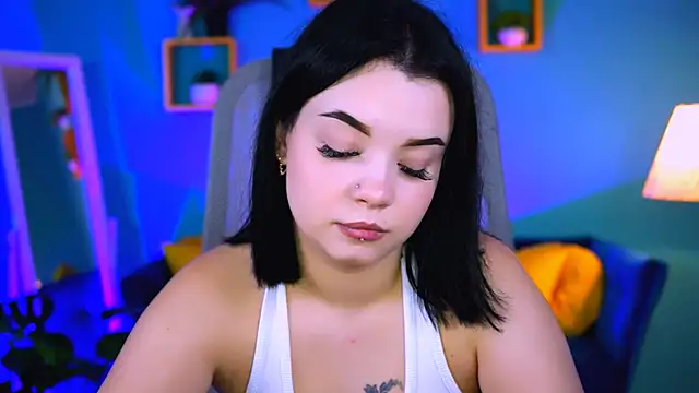 leslierowe  online show from September 30, 2025, 5:19 pm