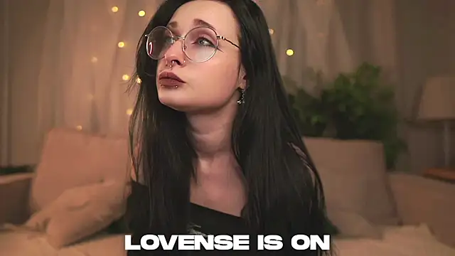 DarcyAspacio online show from February 5, 2026, 11:50 am