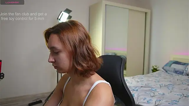 LilyannRosse online show from October 1, 2025, 7:13 am