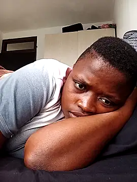 lady-zeei online show from October 3, 2025, 11:01 am