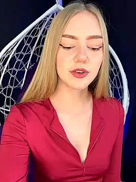 MilaMoone online show from September 26, 2025, 10:44 am