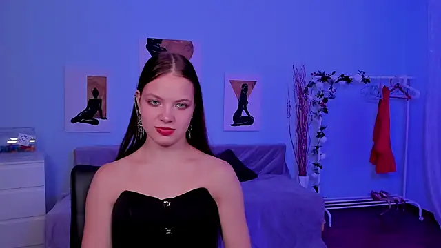 BetsyKiss online show from September 30, 2025, 5:46 am