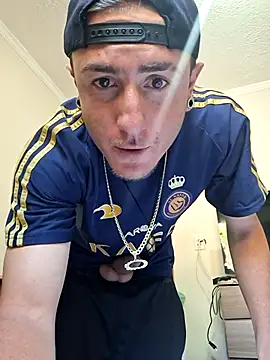 Bottz777 online show from November 25, 2025, 4:29 pm