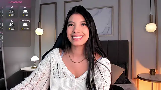 Tiffany Low online show from September 19, 2025, 12:53 pm