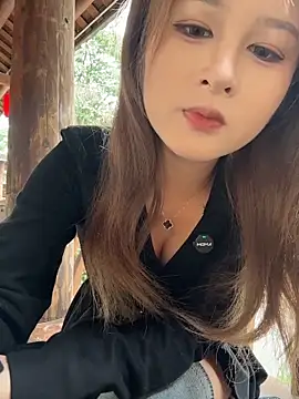 yuki june online show from March 2, 2026, 8:10 am